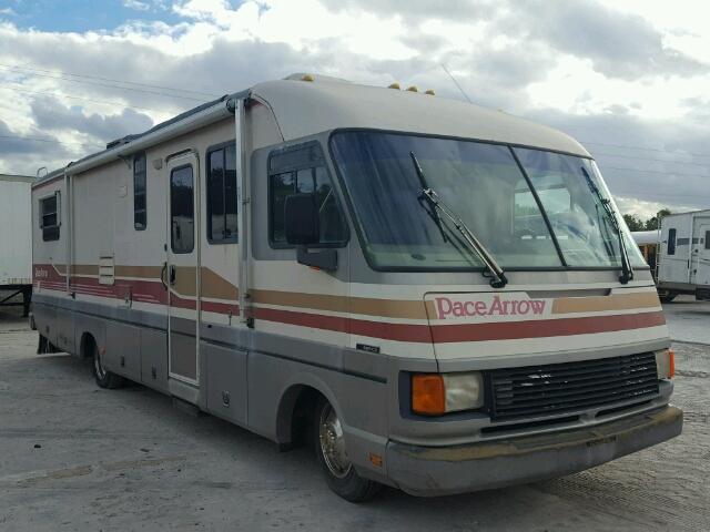 1GBKP37N4N3316826 - 1993 PACE MOTORHOME TWO TONE photo 1