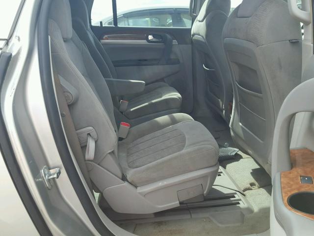 5GAER13728J100358 - 2008 BUICK ENCLAVE CX SILVER photo 6