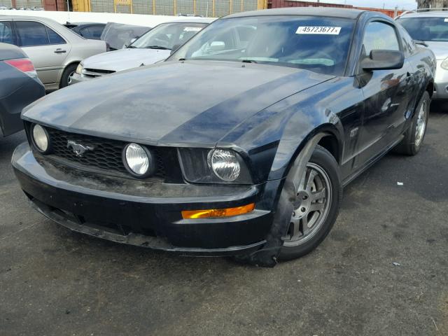 1ZVFT82H175288687 - 2007 FORD MUSTANG GT BLACK photo 2