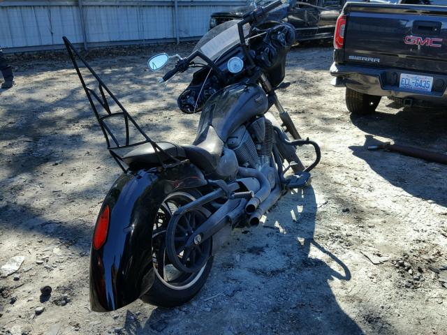 5VPGA36N6D3021070 - 2013 VICTORY MOTORCYCLES VEGAS 8-BA BLACK photo 4