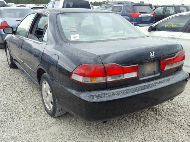 1HGCG16582A048796 - 2002 HONDA ACCORD BLACK photo 3