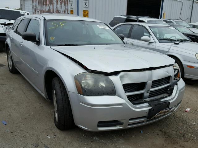 2D4FV48V15H526355 - 2005 DODGE MAGNUM SILVER photo 1