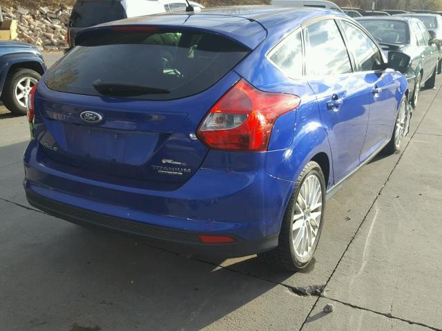 1FADP3N23DL158402 - 2013 FORD FOCUS TITA BLUE photo 4