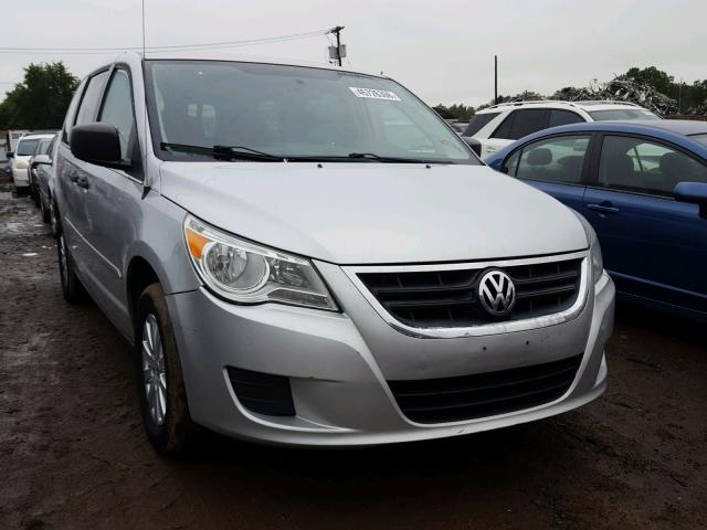 2V8HW44159R601388 - 2009 VOLKSWAGEN ROUTAN S SILVER photo 1