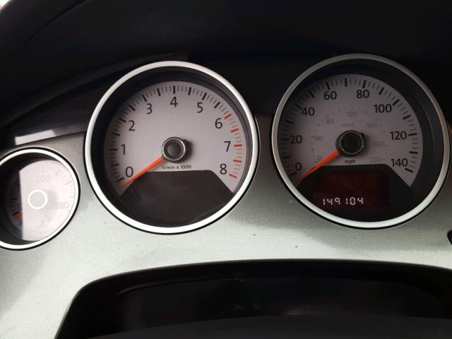 2V8HW44159R601388 - 2009 VOLKSWAGEN ROUTAN S SILVER photo 8