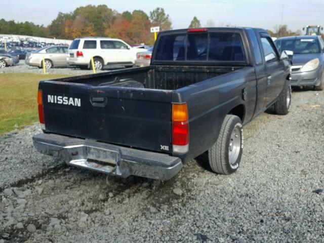 1N6SD16S8VC406610 - 1997 NISSAN TRUCK BLACK photo 4