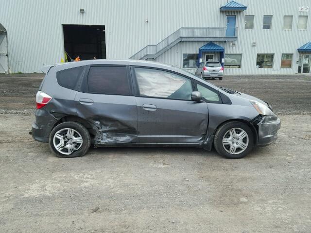 LUCGE8H58C3002611 - 2012 HONDA FIT GRAY photo 9