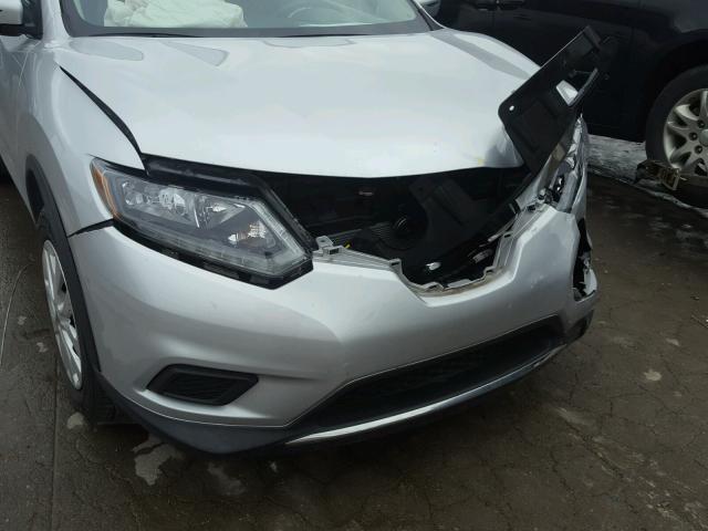 KNMAT2MV5GP645497 - 2016 NISSAN ROGUE S SILVER photo 9