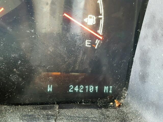 5LMFU27R73LJ13714 - 2003 LINCOLN NAVIGATOR Biały zdjęcie 8