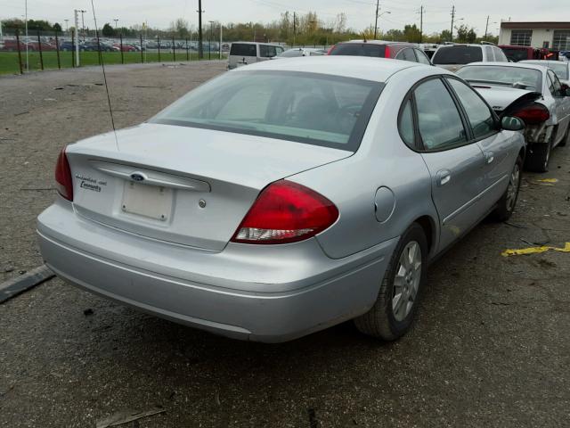 1FAFP53UX5A261757 - 2005 FORD TAURUS SE SILVER photo 4