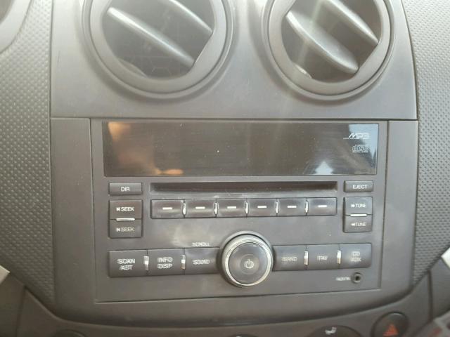 KL1TD5DE9AB105895 - 2010 CHEVROLET AVEO LS WHITE photo 9