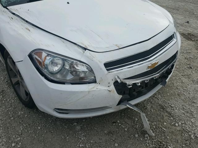1G1ZC5E0XCF381578 - 2012 CHEVROLET MALIBU 1LT WHITE photo 9