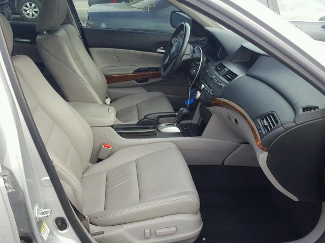 1HGCP3F81BA017573 - 2011 HONDA ACCORD EXL SILVER photo 5
