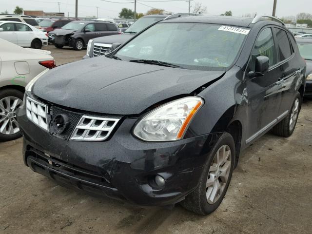 JN8AS5MV4DW106668 - 2013 NISSAN ROGUE S BLACK photo 2