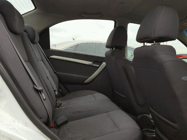 KL1TD5DE8BB120809 - 2011 CHEVROLET AVEO LS WHITE photo 6