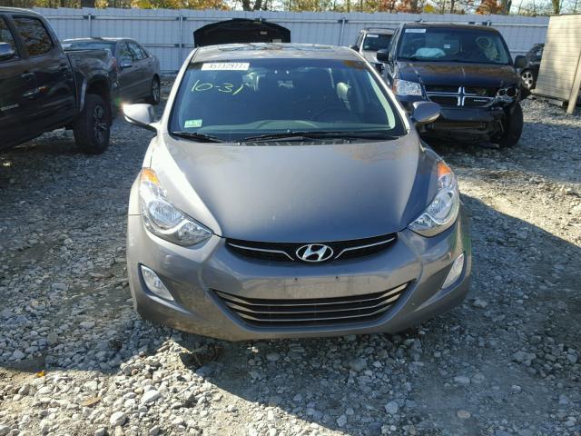 5NPDH7AEXDH282426 - 2013 HYUNDAI ELANTRA GRAY photo 9