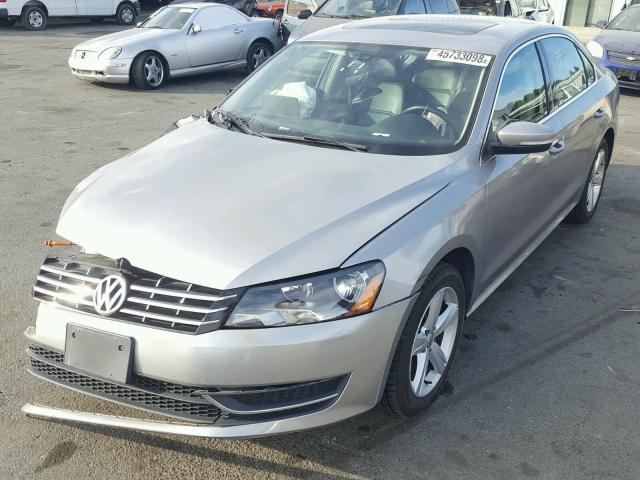 1VWBN7A30DC020584 - 2013 VOLKSWAGEN PASSAT SE SILVER photo 2