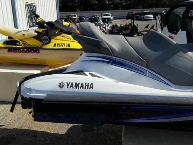 YAMA2911L607 - 2007 YAMAHA MARINE LOT WHITE photo 6