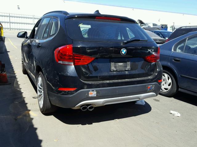 WBAVM1C50DVW44689 - 2013 BMW X1 SDRIVE2 GRAY photo 3