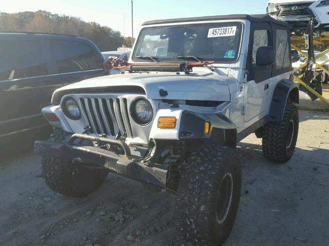 1J4FA29165P345248 - 2005 JEEP WRANGLER / SILVER photo 2