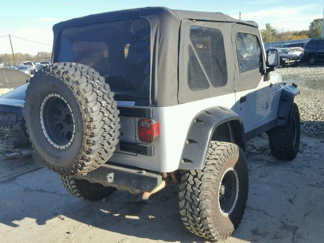 1J4FA29165P345248 - 2005 JEEP WRANGLER / SILVER photo 4