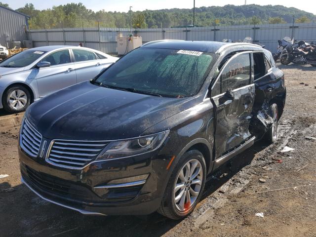 5LMCJ2A91FUJ36828 - 2015 LINCOLN MKC BLACK photo 2