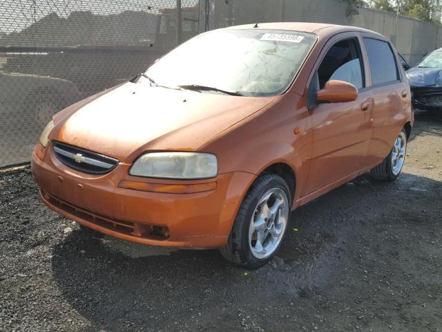 KL1TD62684B217707 - 2004 CHEVROLET AVEO ORANGE photo 2