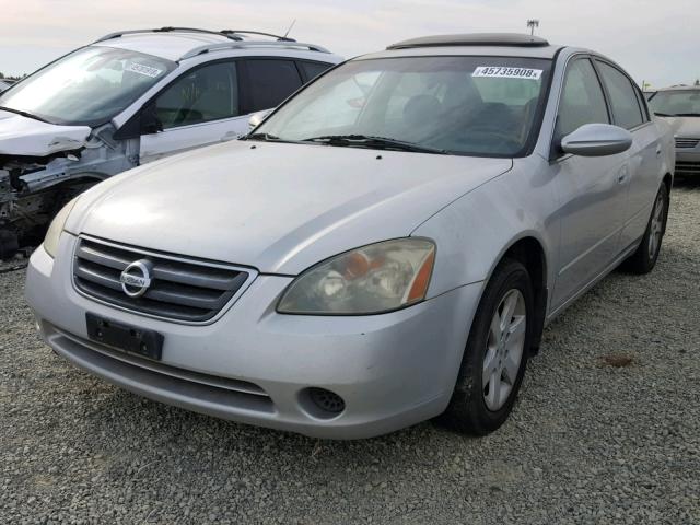 1N4AL11D93C322311 - 2003 NISSAN ALTIMA BAS SILVER photo 2