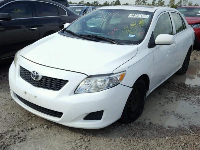 2T1BU40E49C128230 - 2009 TOYOTA COROLLA BA WHITE photo 2