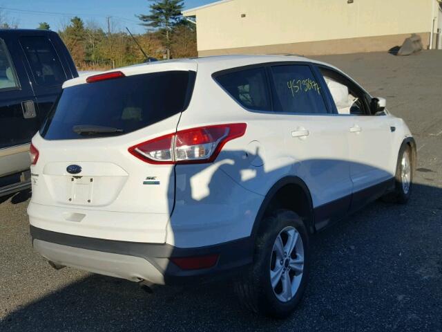 1FMCU9GX0EUC60872 - 2014 FORD ESCAPE SE WHITE photo 4