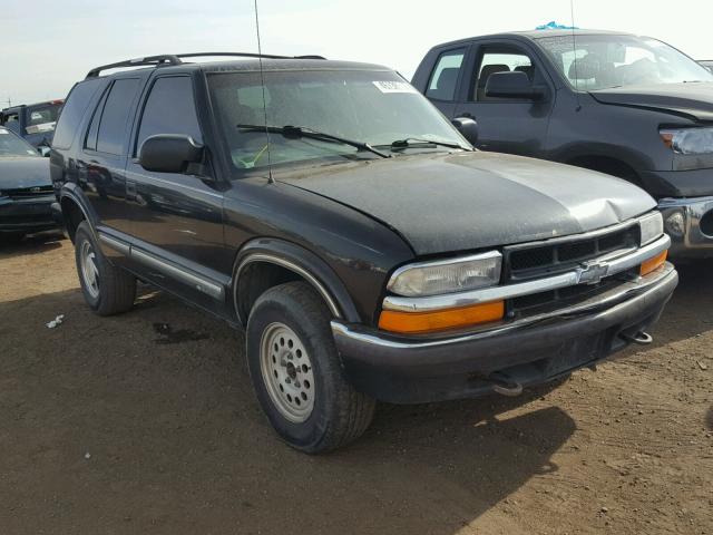 1GNDT13W5Y2211507 - 2000 CHEVROLET BLAZER BLACK photo 1