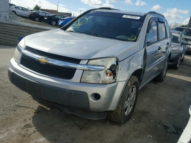 2CNDL13F966173011 - 2006 CHEVROLET EQUINOX LS SILVER photo 2