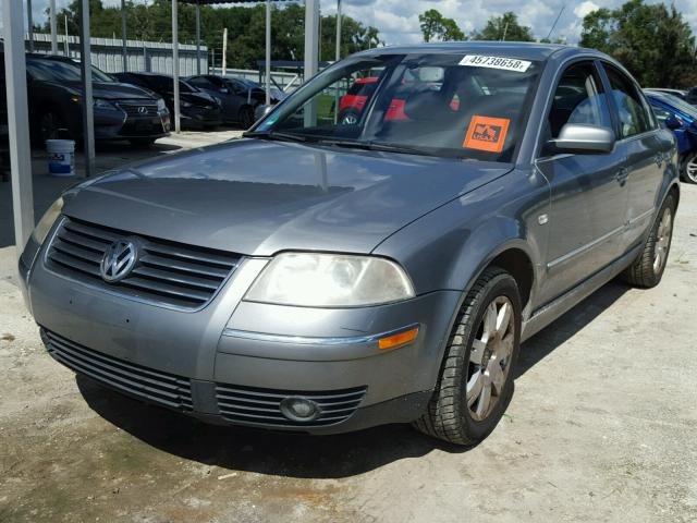 WVWTH63B63P283828 - 2003 VOLKSWAGEN PASSAT GLX SILVER photo 2
