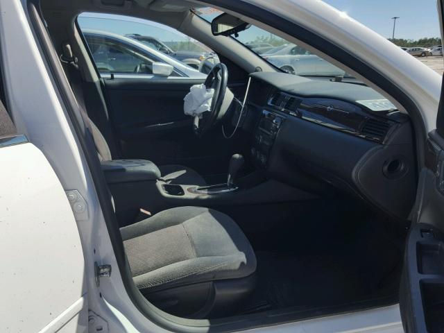 2G1WF5E3XC1294131 - 2012 CHEVROLET IMPALA LS WHITE photo 5