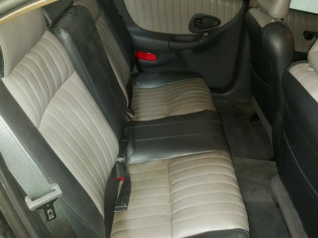 1G2WP52K51F173937 - 2001 PONTIAC GRAND PRIX BLACK photo 6