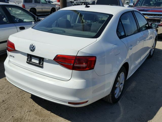3VW2K7AJ3FM407221 - 2015 VOLKSWAGEN JETTA BASE 白色 照片 4