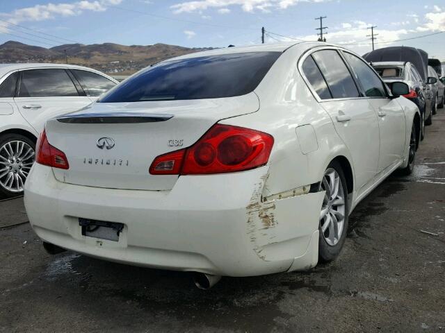 JNKBV61E87M707078 - 2007 INFINITI G35 WHITE photo 4