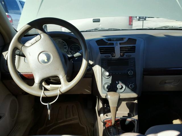 1G1ZS51FX6F247333 - 2006 CHEVROLET MALIBU LS GREEN photo 9