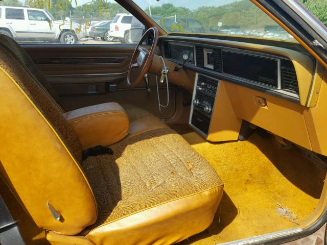 0H87F158265 - 1980 FORD THUNDERBIR BROWN photo 5