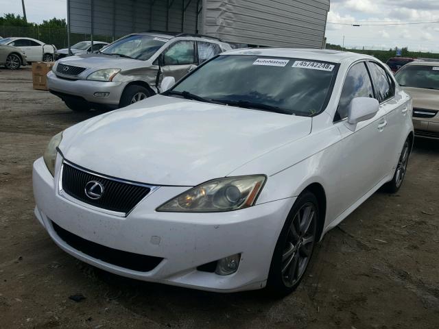 JTHBE262982014654 - 2008 LEXUS IS 350 WHITE photo 2