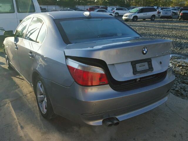 WBANE53516CK79992 - 2006 BMW 525 GRAY photo 3