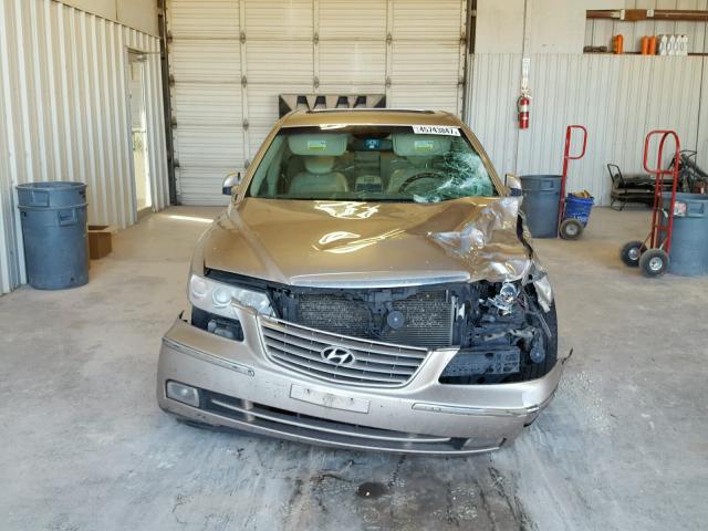 KMHFC46F96A113755 - 2006 HYUNDAI AZERA SE GOLD photo 9