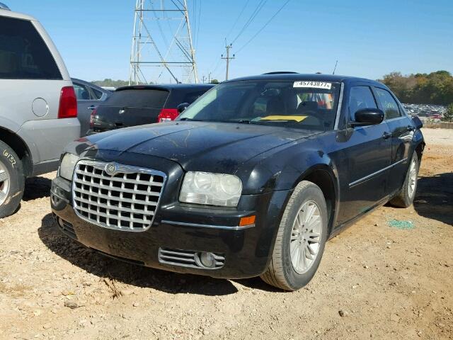 2C3LA53G48H245413 - 2008 CHRYSLER 300 TOURIN BLACK photo 2