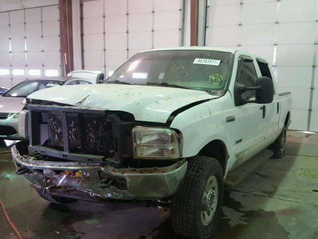 1FTSW21P35EA57317 - 2005 FORD F250 SUPER WHITE photo 2