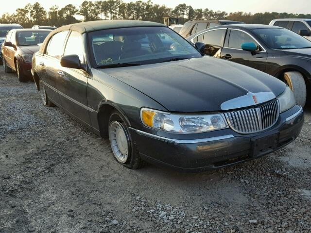 1LNHM81W61Y734746 - 2001 LINCOLN TOWN CAR E GREEN photo 1