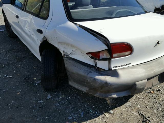 1G1JC5246W7329285 - 1998 CHEVROLET CAVALIER WHITE photo 9