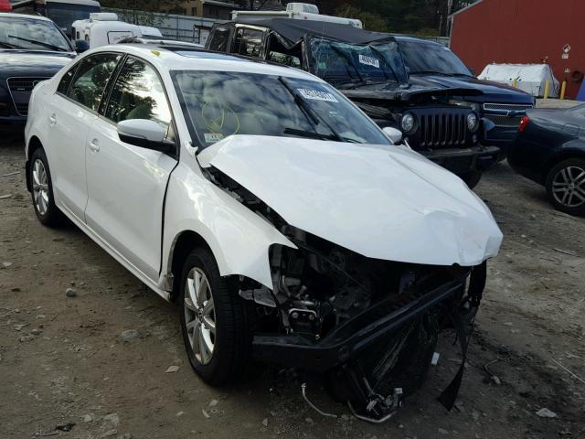 3VWDZ7AJ6BM391918 - 2011 VOLKSWAGEN JETTA SE WHITE photo 1