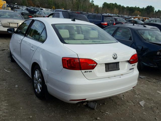 3VWDZ7AJ6BM391918 - 2011 VOLKSWAGEN JETTA SE WHITE photo 3