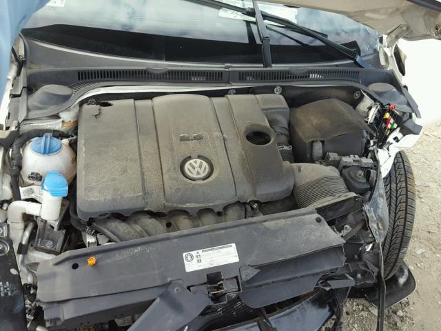 3VWDZ7AJ6BM391918 - 2011 VOLKSWAGEN JETTA SE WHITE photo 7