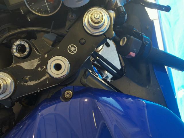 JYARJ12E56A010606 - 2006 YAMAHA YZFR6 BLUE photo 9